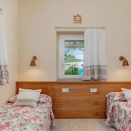 Semesterbostad Al Mare Di Cala Saccaia Pittulongu