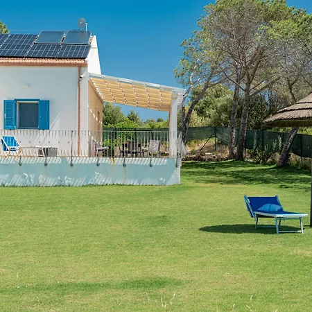 Al Mare Di Cala Saccaia Holiday home Pittulongu