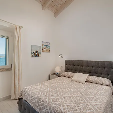 بيت للعطل Al Mare Di Cala Saccaia *